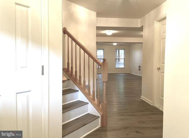 Photo - 2540 Banshire Dr