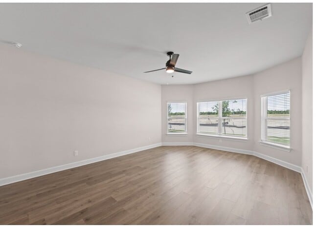 Photo - 340 Southaven Blvd