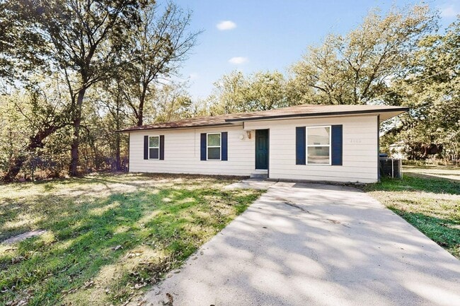 Photo - Beautifully Updated 3-Bed, 2-Bath Home in Quiet Greenville Neighborhood