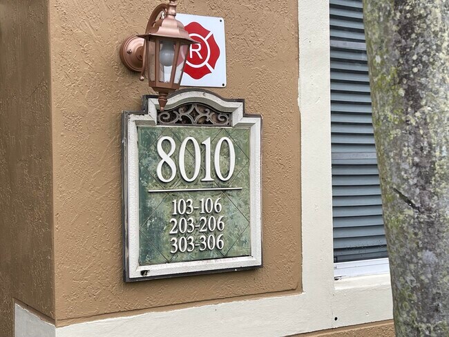 Photo - 8010 N Nob Hill Rd Unit 106