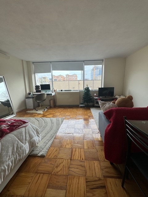 Photo - 77 Monmouth St