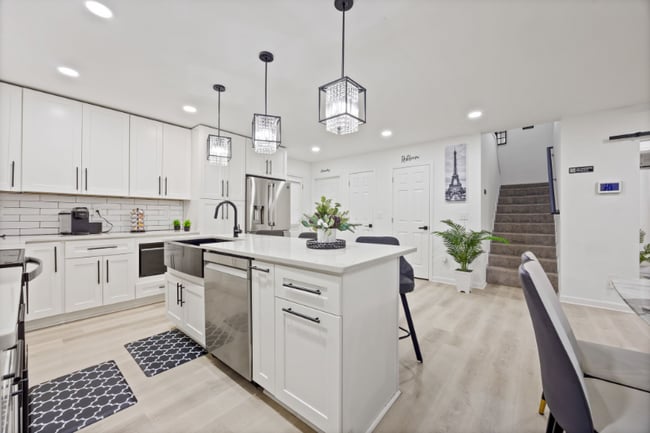 Photo - 1362 Graymont Dr SW