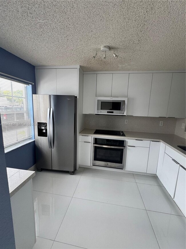 Photo - 14059 SW 120th Ct