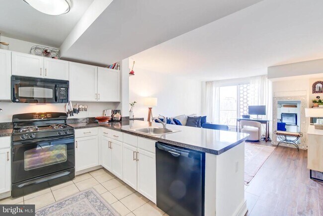 Building Photo - 800 4th St SW Unit S624