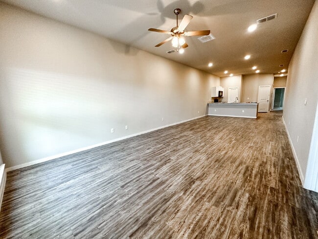 Photo - 3-Bedroom Duplex in Frenship ISD! Unit 1