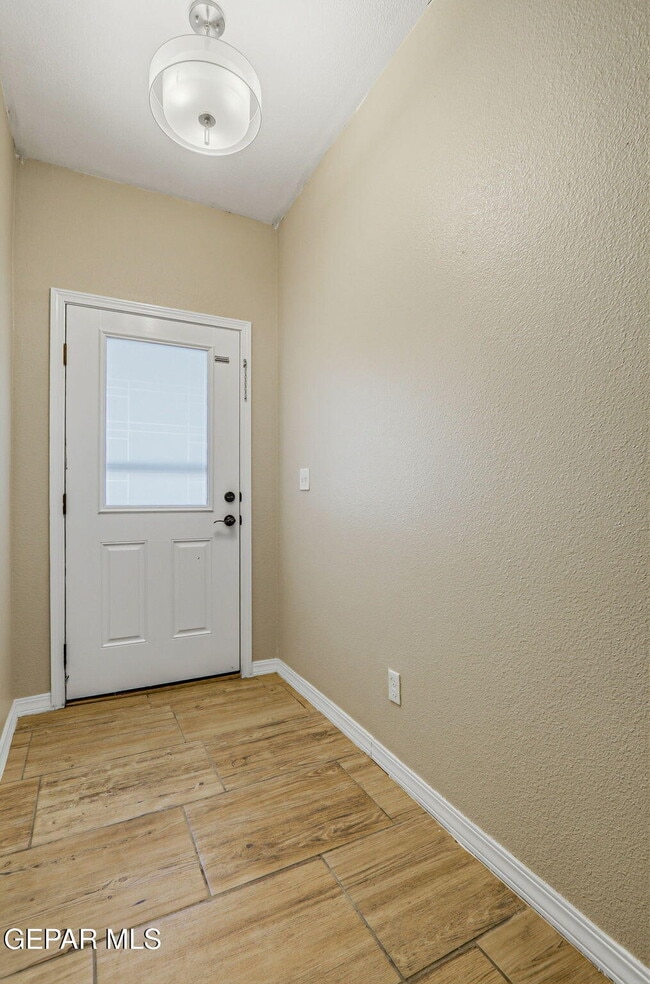 Photo - 717 HC Gilbert Minjares Dr