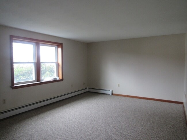 Photo - Dracut Beautifully renovated Townhouse for Rent!