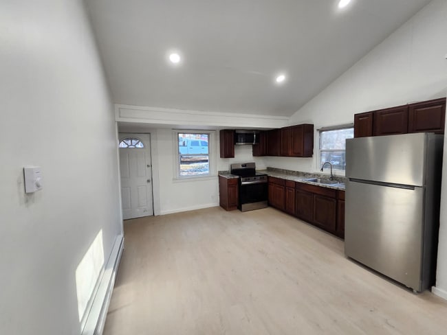 Photo - 2 Wildwood Trail