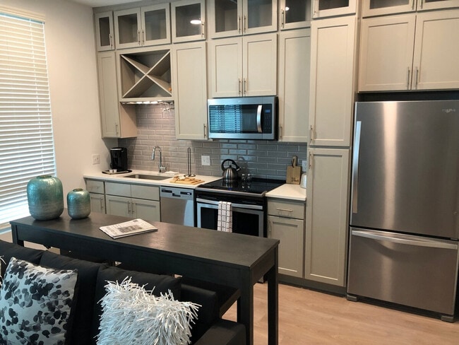 Photo - 13154 Ballantyne Corporate Pl Unit SI ID1344170P