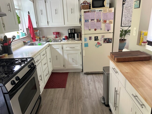 Photo - 453 Greenlee Rd