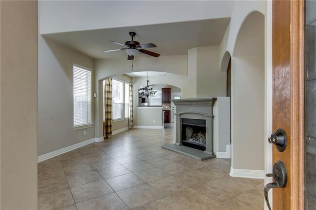 Photo - 15400 Interlachen Dr
