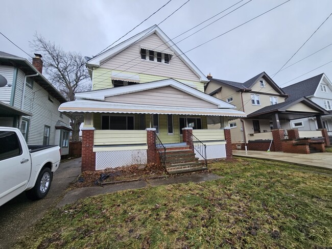 Photo - 4213 Spokane Ave