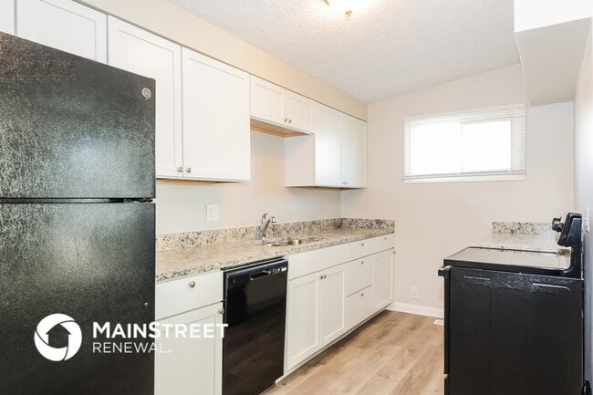 Photo - 1724 Englewood Dr