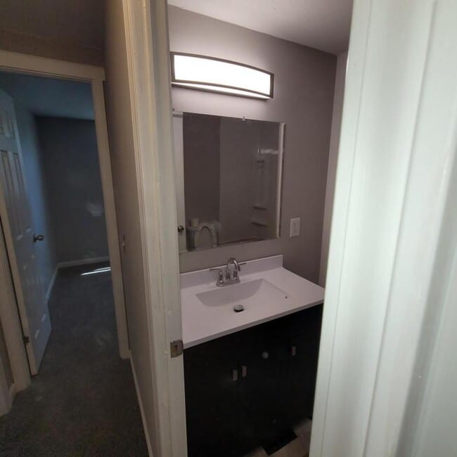 Photo - 804 Westbourne Ave