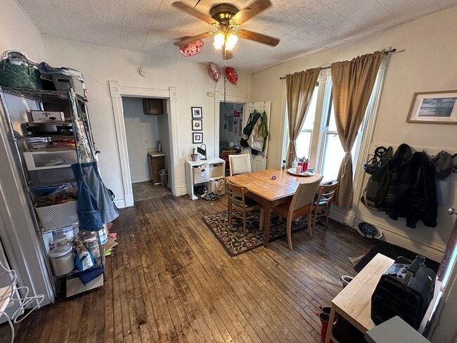 Building Photo - 924 Drake St Unit 924 Drake St #1