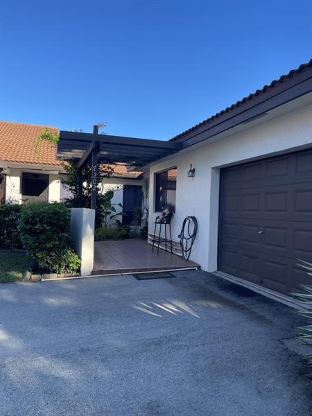 Photo - 7202 Primrose Ln