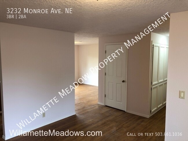 Photo - 3232 Monroe Ave NE