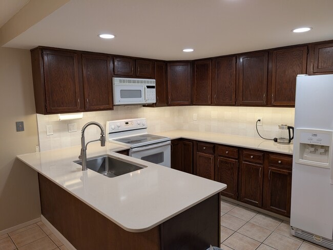 Photo - 2718 Powder Dr