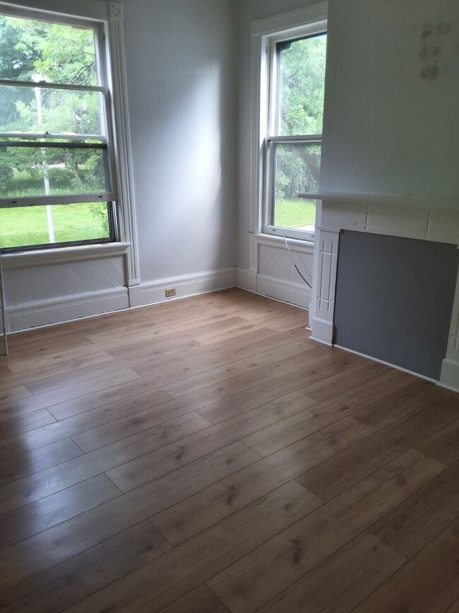 Photo - 98 Academy St Unit Apt 2