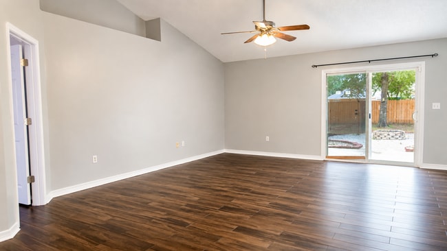 Photo - 1248 Jefferyscot Dr