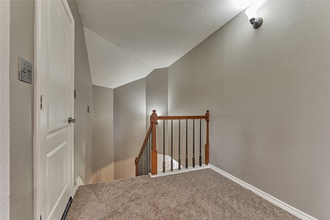 13707 Fountainview Dr