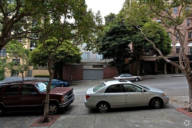 Photo - 1737 Jackson St