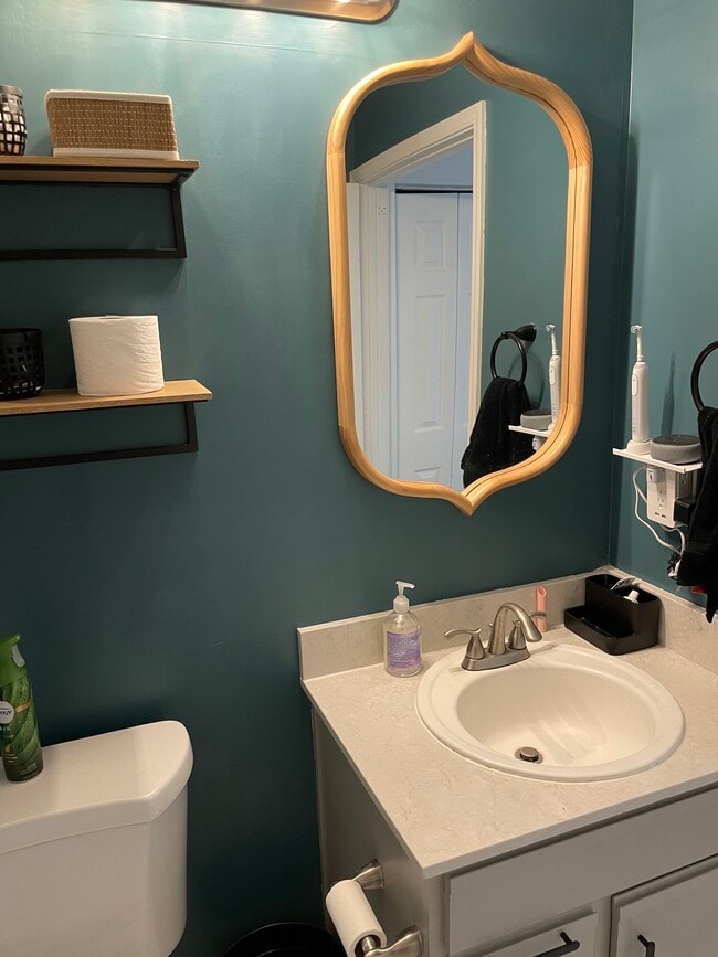 Photo - 1074 Peachtree Walk NE Condo Unit B421