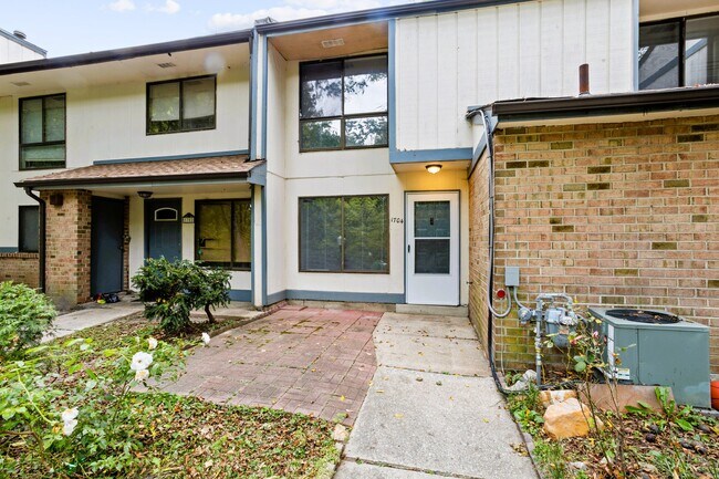 Photo - 1704 Timber Creek Rd Townhome