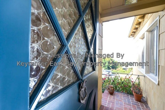 Photo - 435 Spruce St