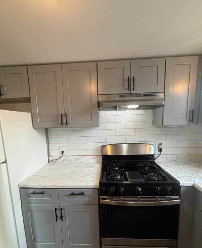 Photo - 90 Montaup St Unit 1
