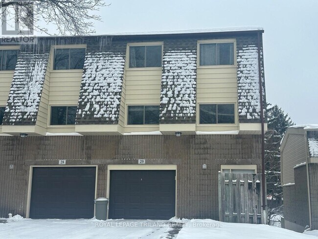 Photo - 1460 Limberlost Rd