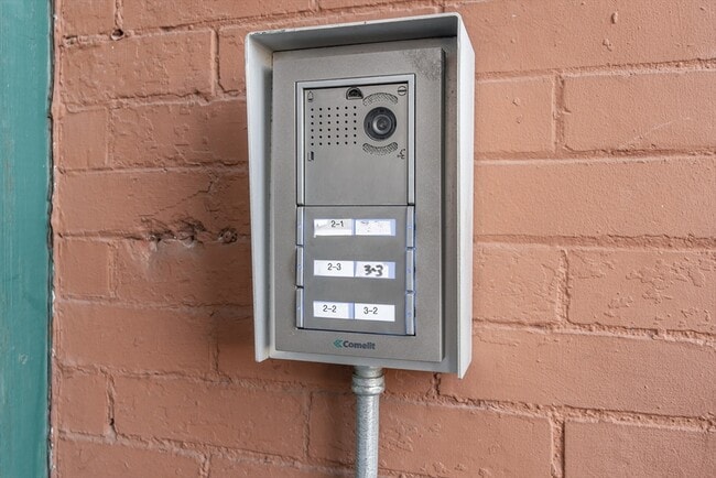 Photo - 202 Broadway Unit 2-3