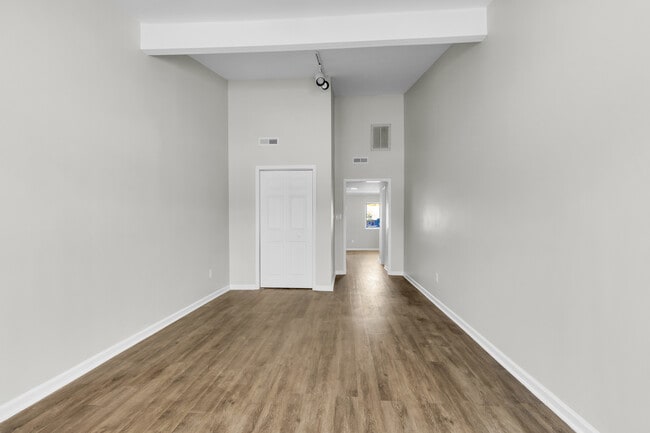 Photo - 18 Harbour Walk Townhouses