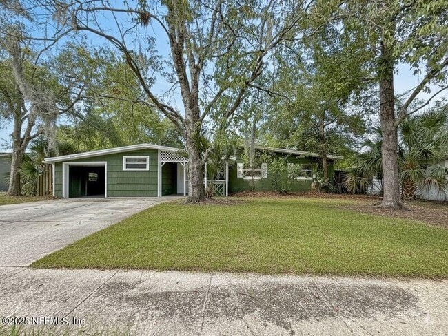 Building Photo - 2026 Burpee Dr