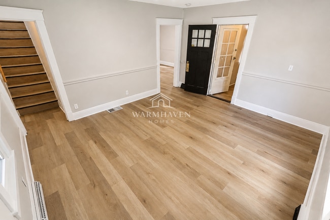 Photo - 123 Gale St