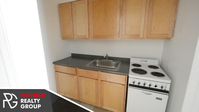 Photo - 556 W Arlington Pl Unit 215