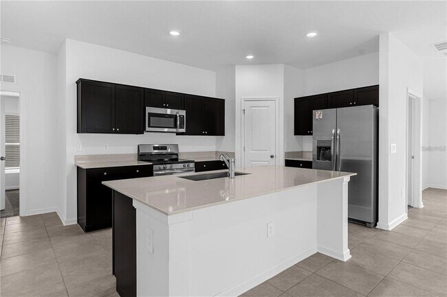 Photo - 269 Lawson Ave