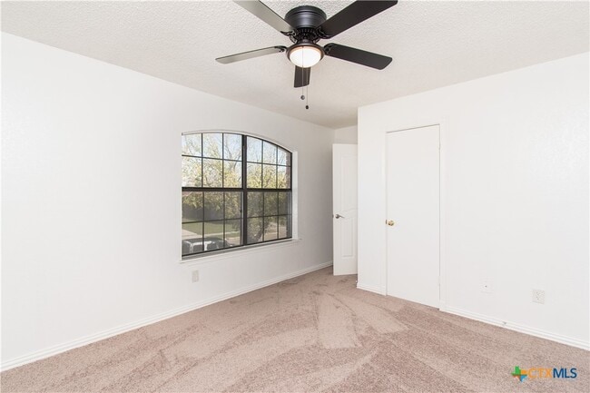Photo - 2104 Corona Dr