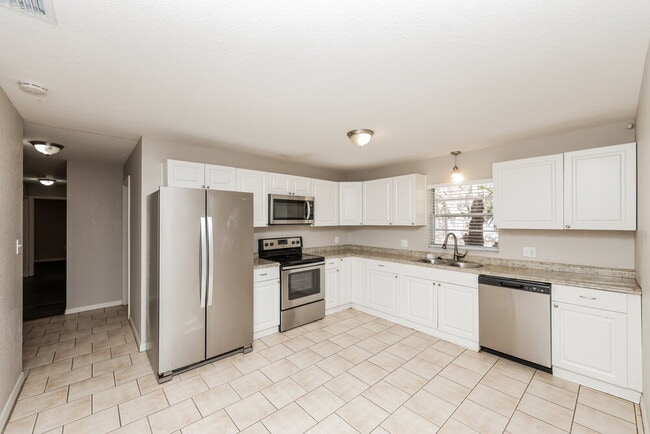 Photo - 26915 Magnolia Blvd