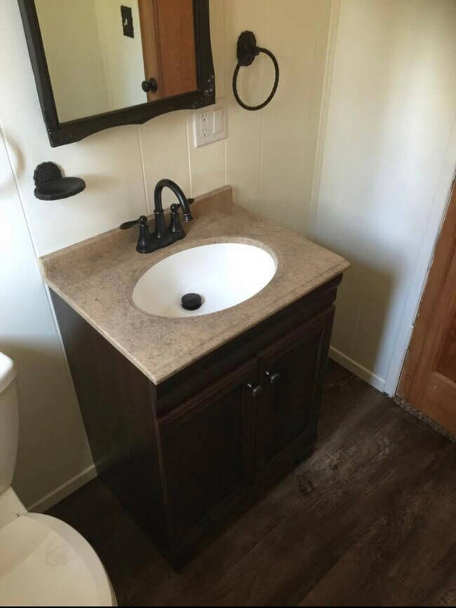 Photo - 53570 Tollgate Rd