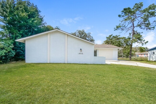 Photo - 4459 Springwood Rd