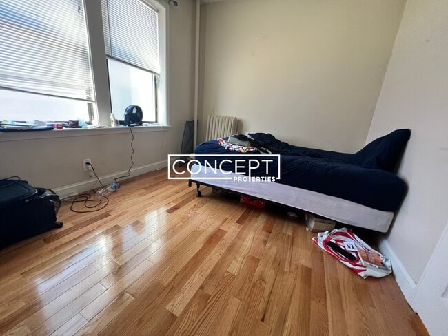 Photo - 19 Peterborough St Unit 4CP