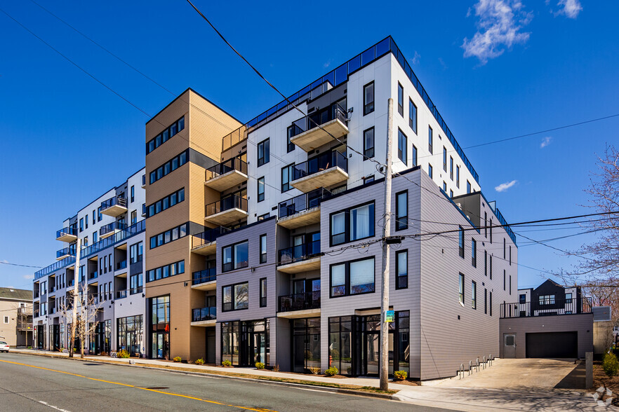 Courtyard 2 - 6450 Bayers Road
