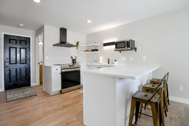 416 Aloysius Ct