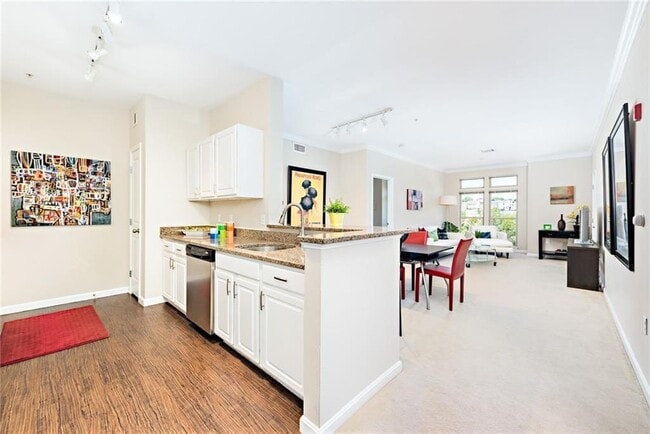 1000 Providence Pl Unit 302