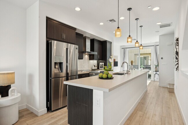 Photo - 172 Uptown Cir