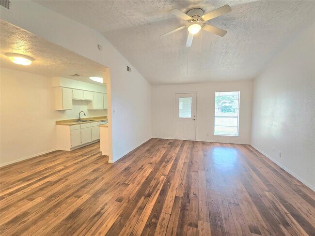 Photo - 15208 Spring Hill Ln