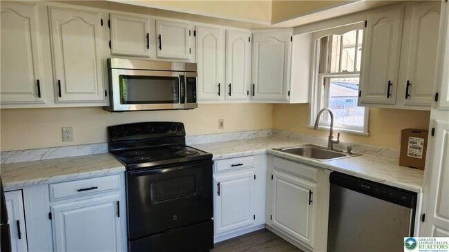 Photo - 4633 Lehigh Dr