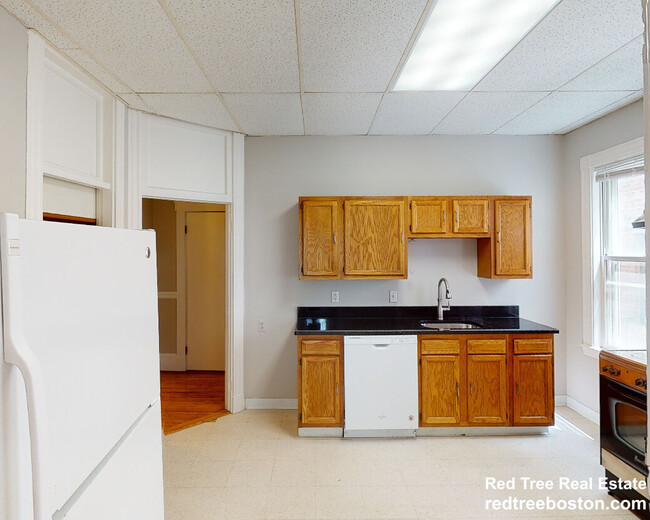 Photo - 17 Pleasant St Apartments Unit 1