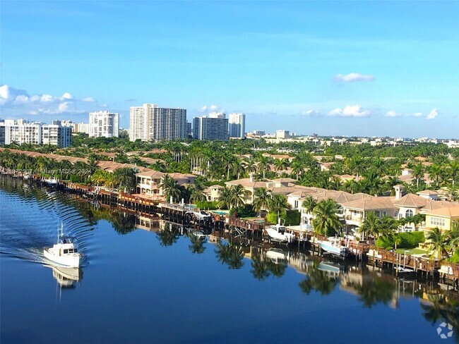 Building Photo - 1410 S Ocean Dr Unit 308 Rental